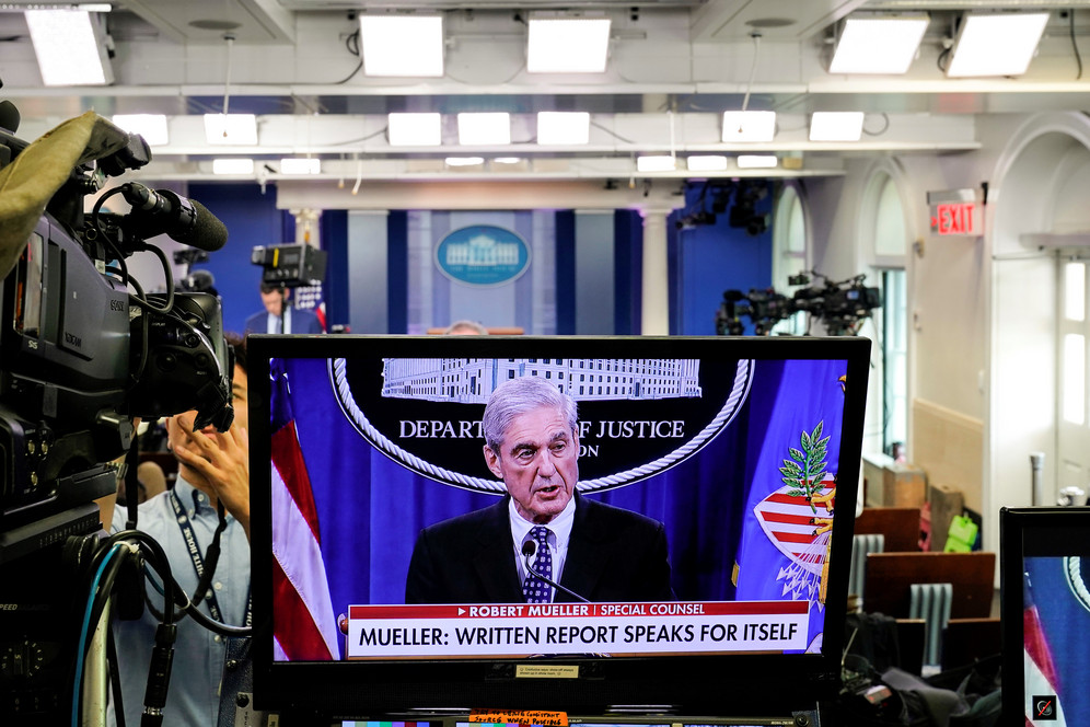 Robert Mueller speaking on television.