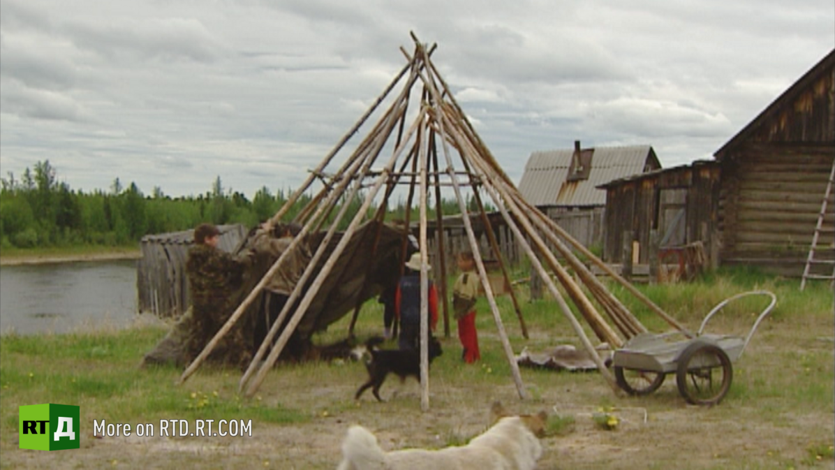 Many call them “Siberian Indians” hinting that there might be a link between them and their Indian counterparts. But they have always called themselves Keto which means man in the Ket language. 